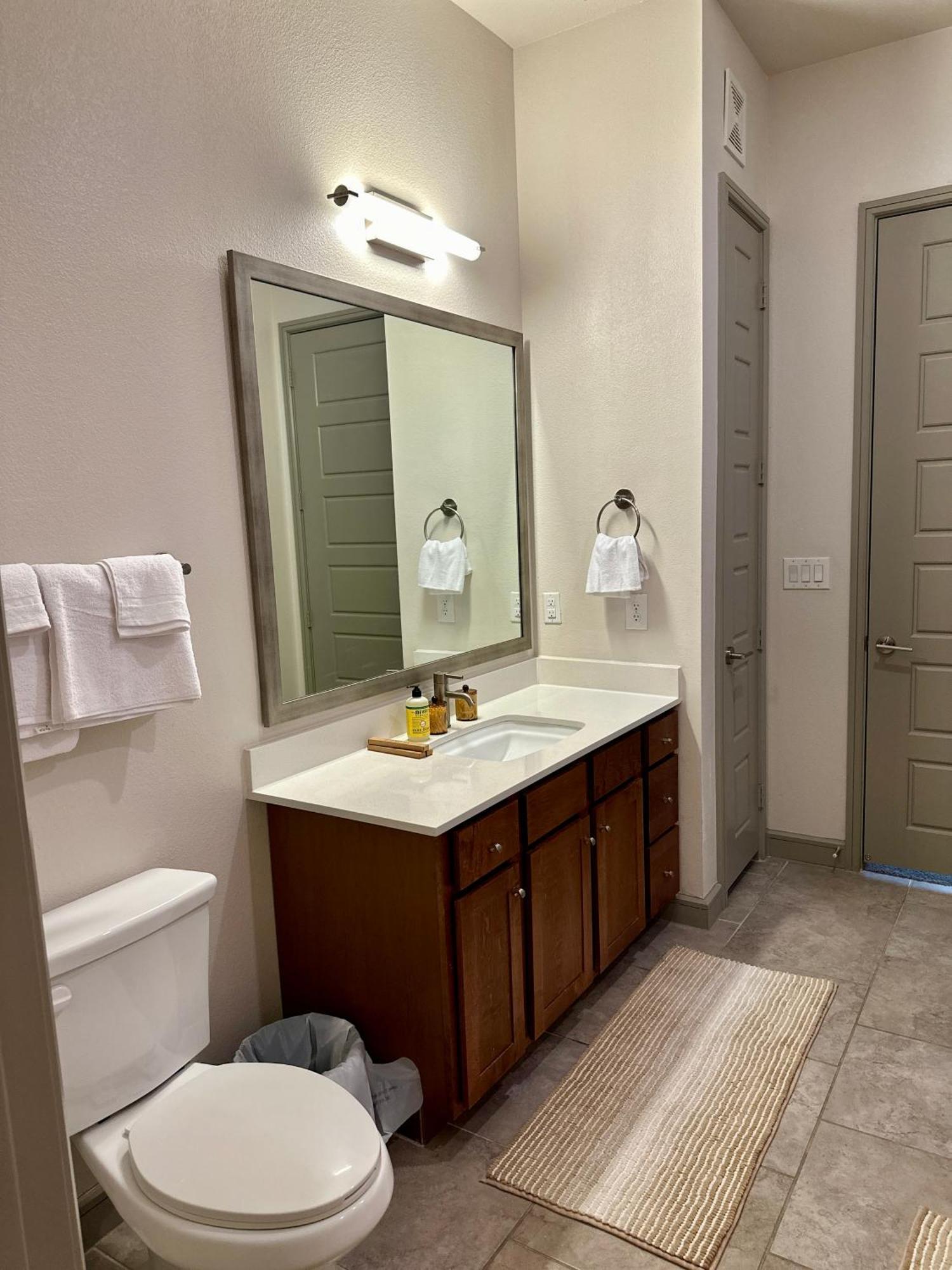 Downtown Houston Cozy Queen Suite Екстериор снимка